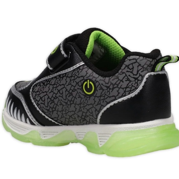 2 pairs of Toddler Boy’s size 5 light-up sneakers! NWT! - Picture 9 of 14